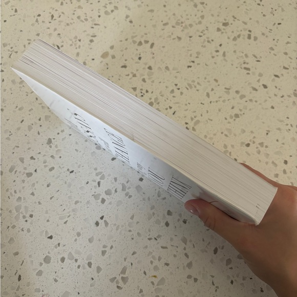 SOLD - 101 Essays that will change the way you think - Brianna West - Picture 3 of 3